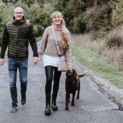 Hunter Umhänge-Snackbeutel Alva Beige -Haustierbedarf für Hunde 1024202 Product