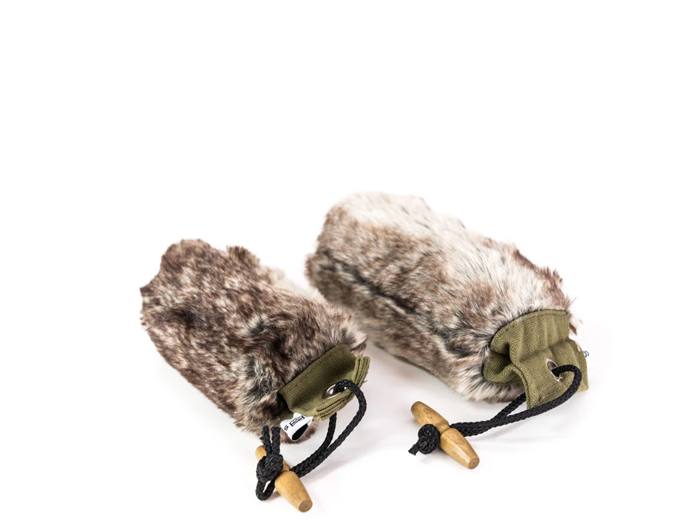 Fell Dummy Mit Wurfhilfe 1 Fell Dummy Mit Wurfhilfe