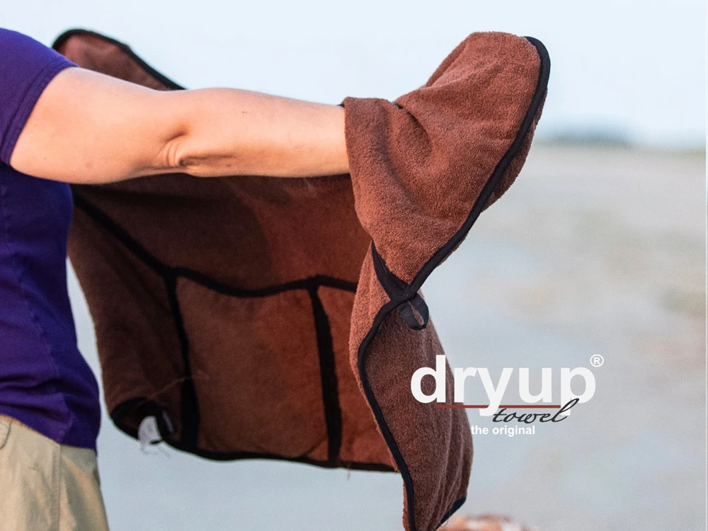 Dryup Towel Hundehandtuch Mit 360°Armschutz 1 Dryup Towel Hundehandtuch Mit 360°Armschutz