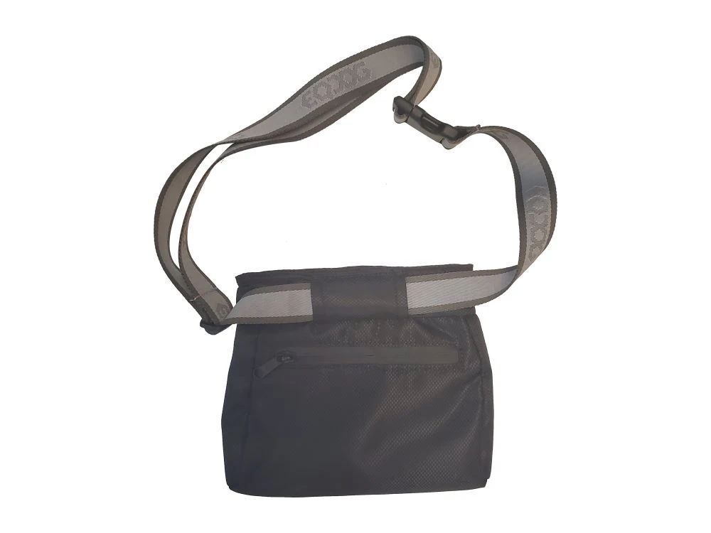 EQDOG Click´n Treat™ II Leckerlibeutel Hüfttasche Black 2 EQDOG Click´n Treat™ II Leckerlibeutel Hüfttasche Black – Bild 2